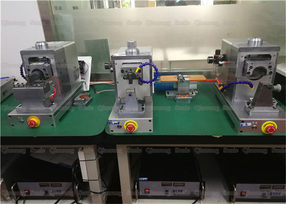 Equipo de soldadura ultrasónico del metal de 3000 vatios para la malla del níquel y la soldadura de la placa de níquel