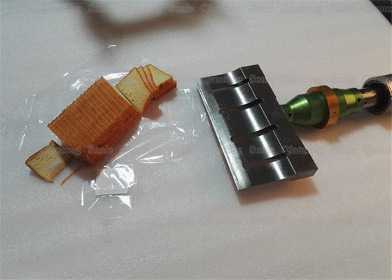 cortadora ultrasónica de la comida de la cuchilla de la anchura de 255m m 220V o 110V 20Khz 380*250*150m m